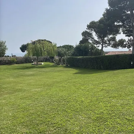 Apartment L'illa Blanca *